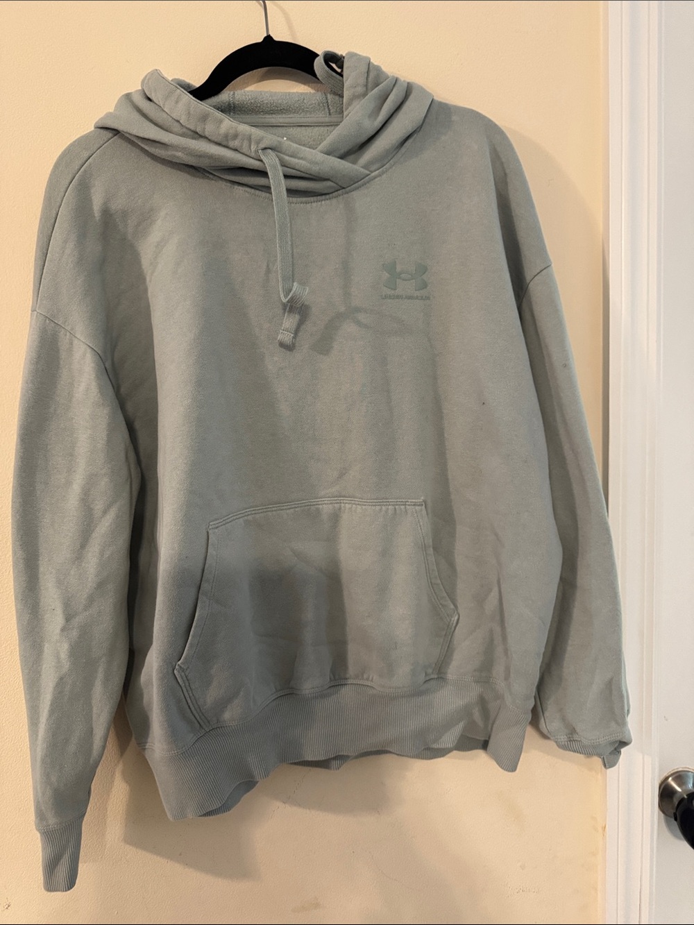 Under Armour Men's Light Sage Green Crewneck Hoodie